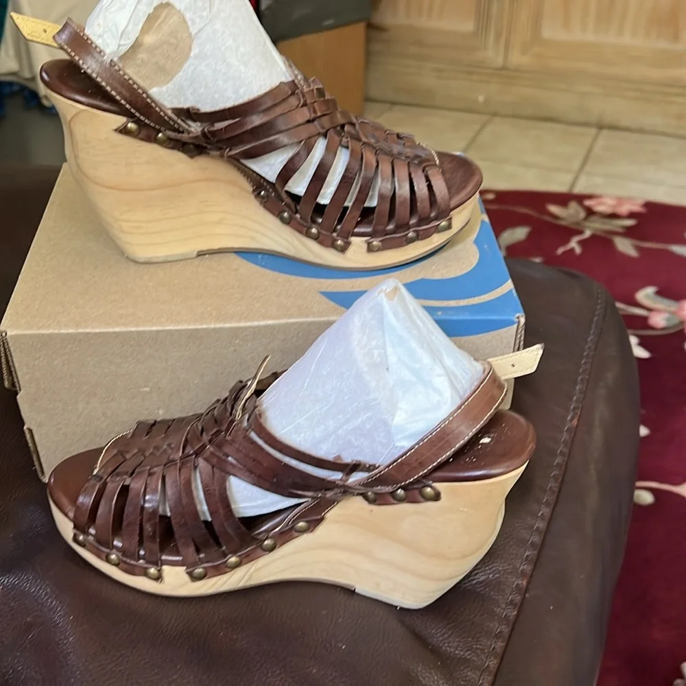Bed Stu Cobbler Series Women’s Hurache Wedge in Brown Sz 7.5 to 8. Sz 38